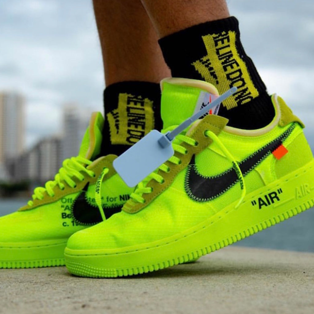 nike off white air force one volt