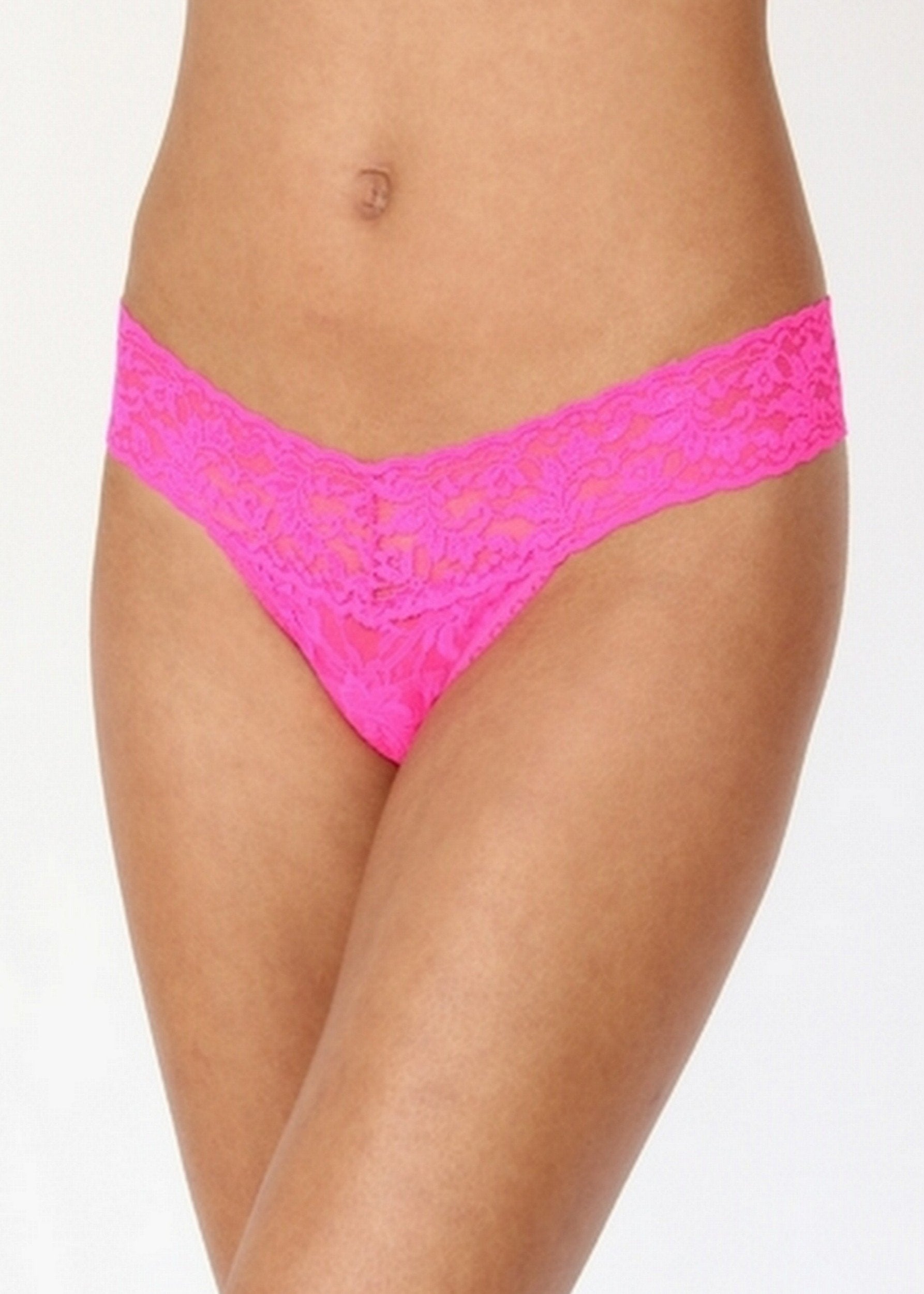 Signature Lace Low Rise Thong