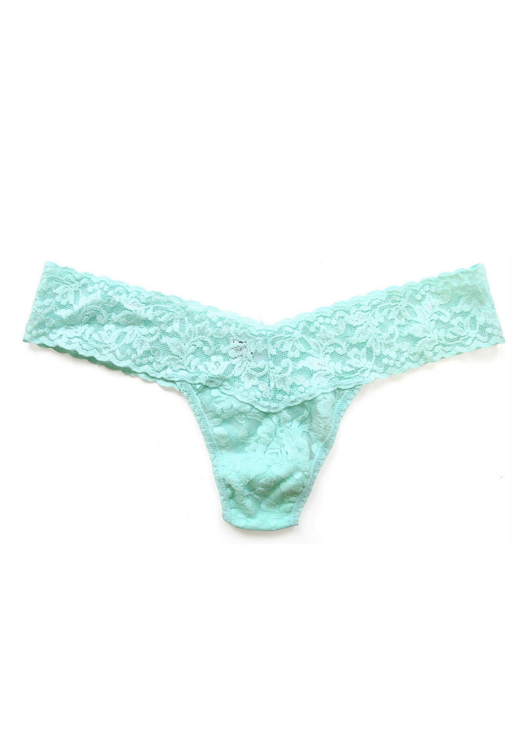 Signature Lace Low Rise Thong