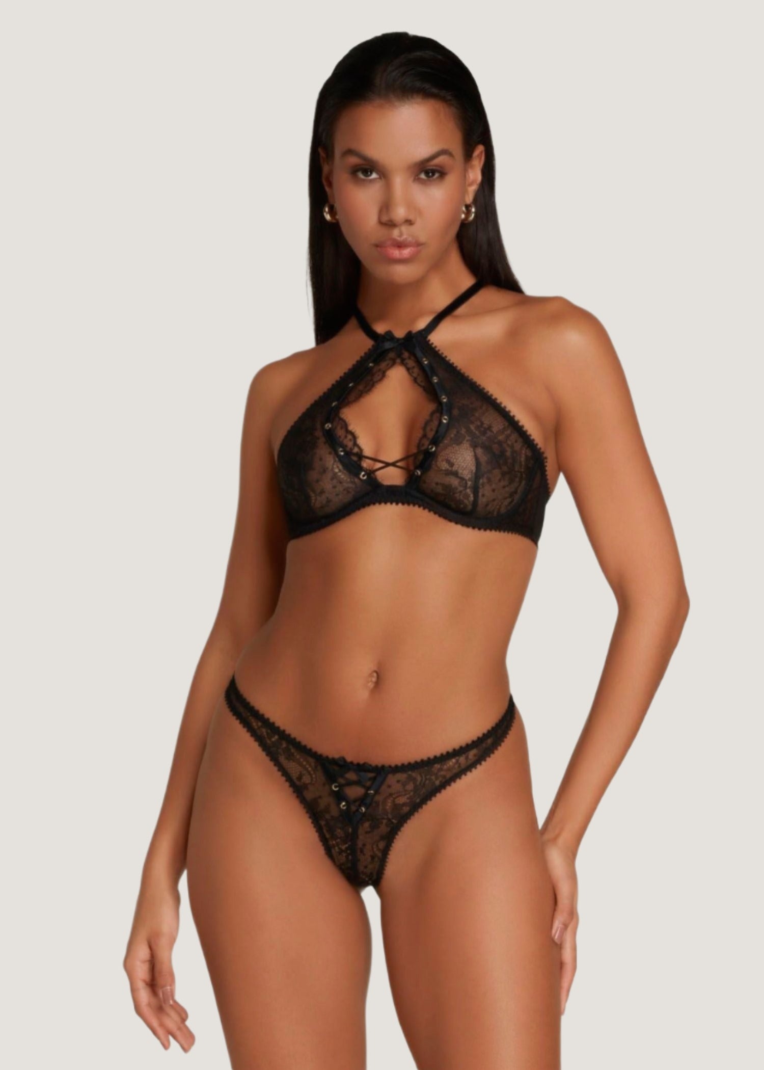 Vallentina Thong (Black)