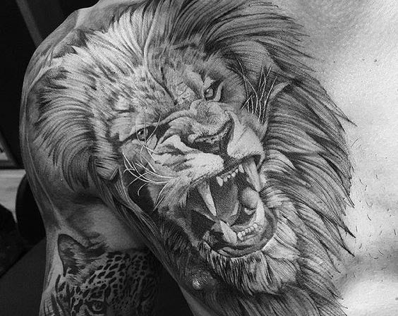 Tatouage Lion Rugissant