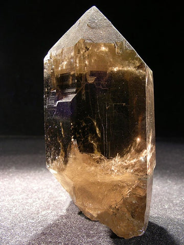 Cristal de quartz fumé brut