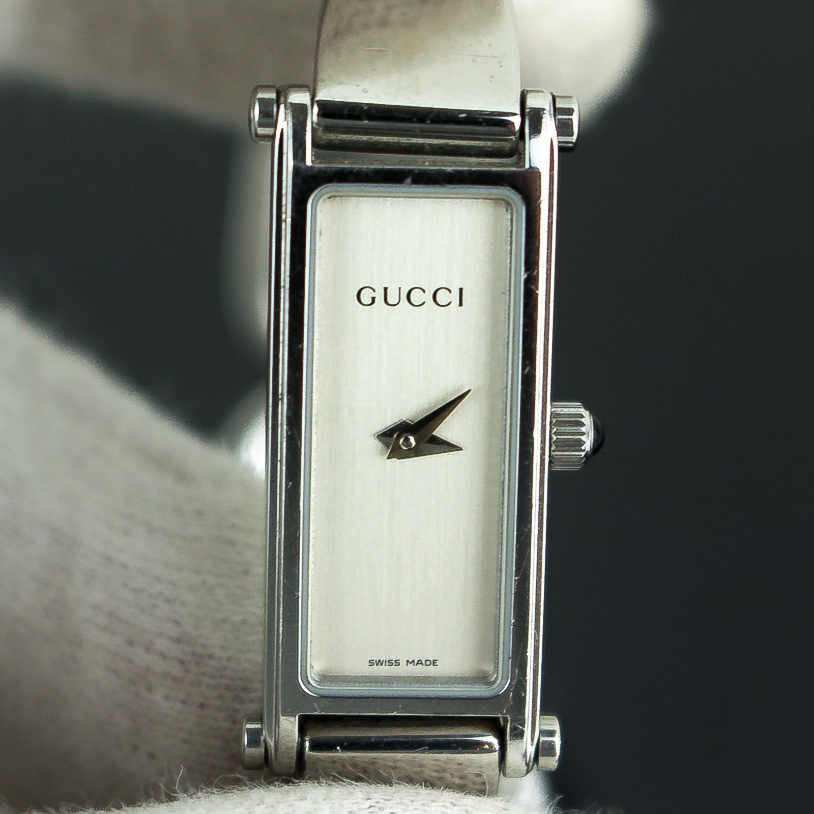 gucci 1500l swiss made stainless steel