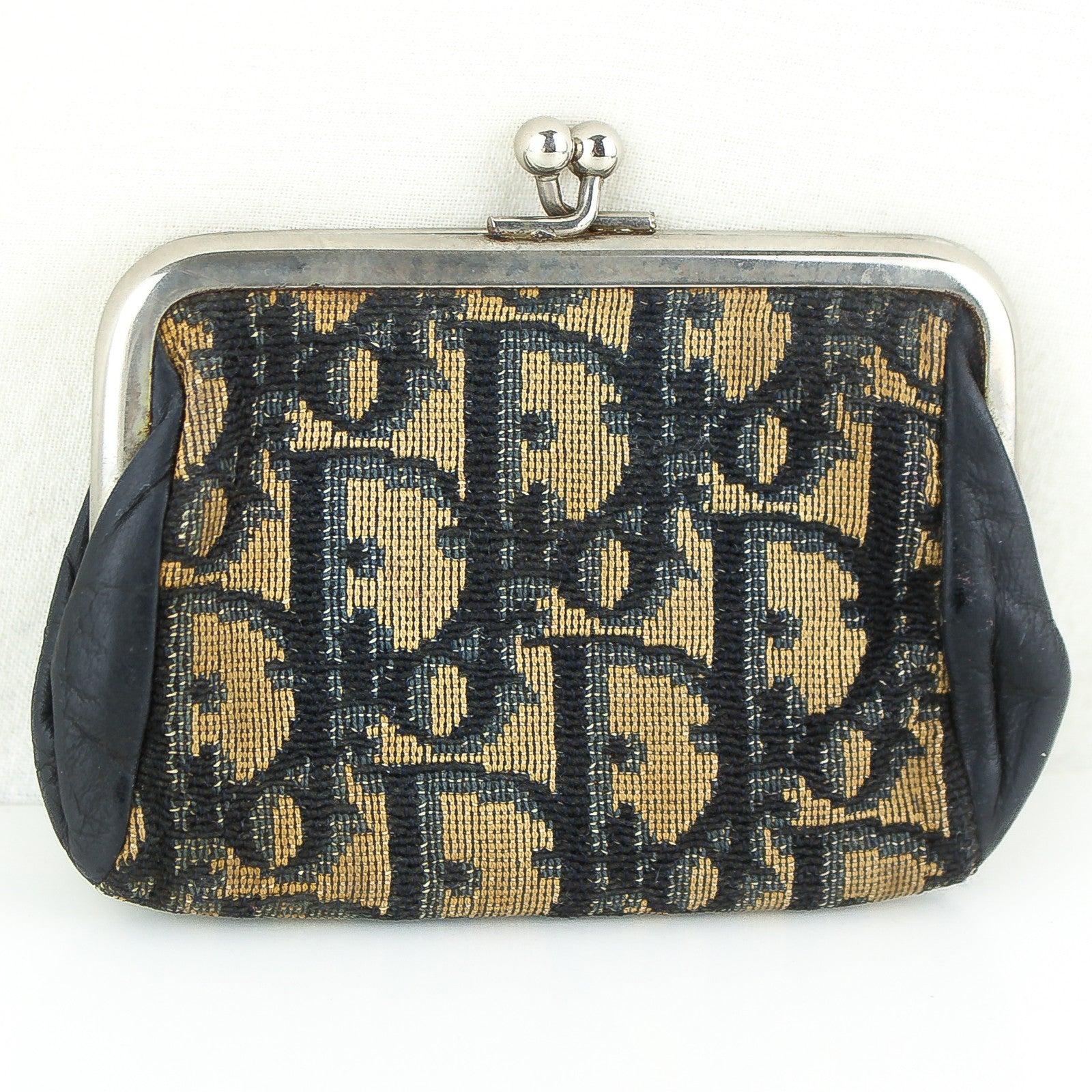 dior change purse