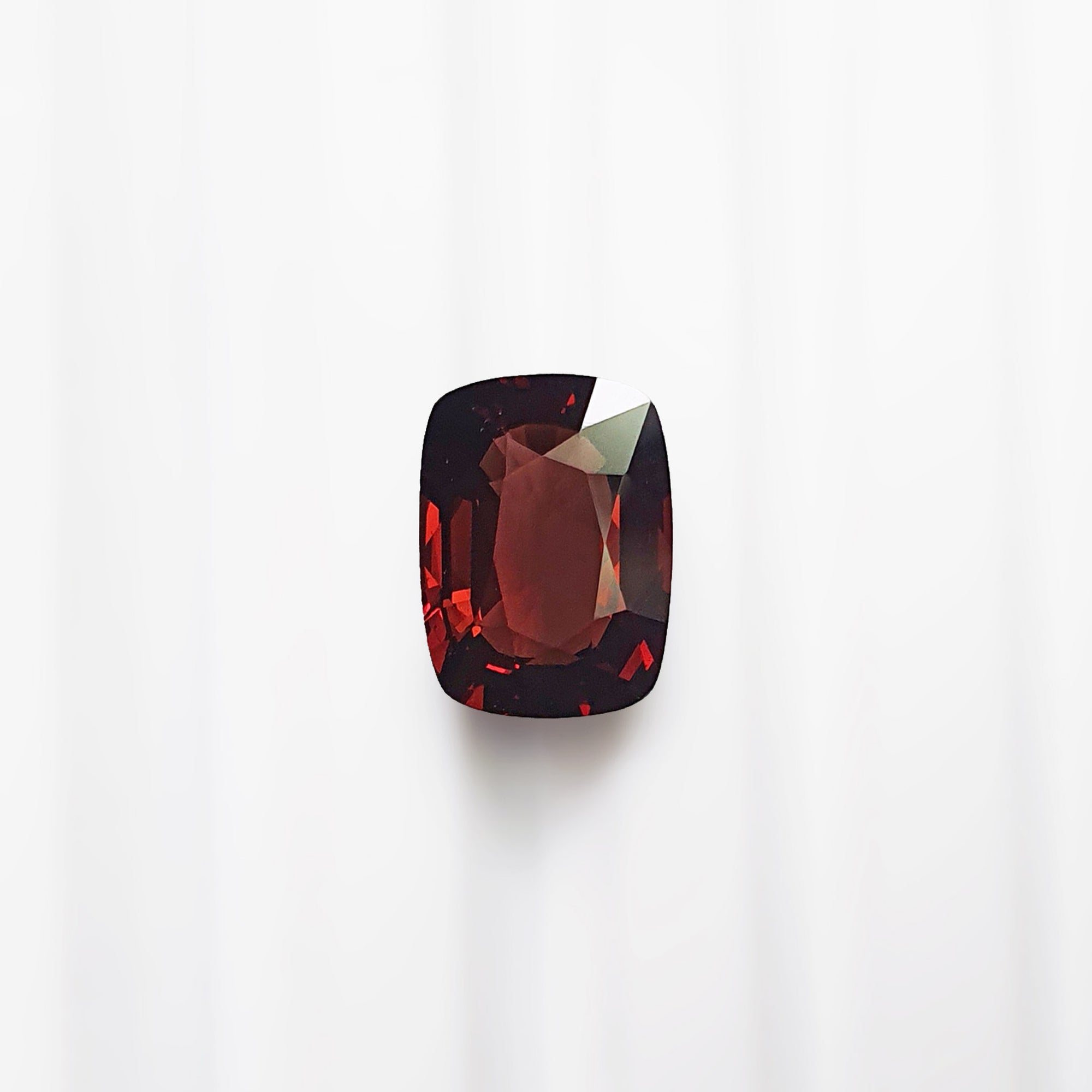 Red Spinel Side Stones Cushion 0.2-0.28CT Each G070 - Autium Jewels