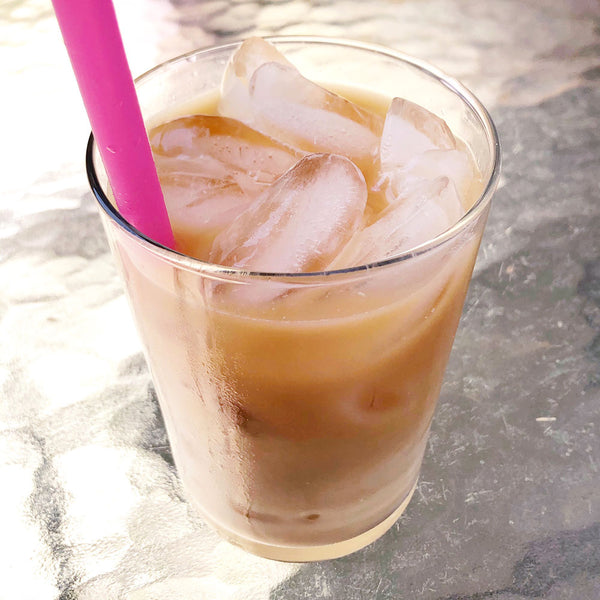 easy iced chai latte recipe on barquegifts.com