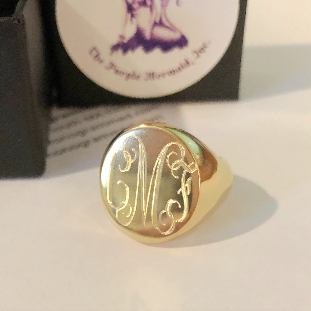 Sarah Chloe Monogrammed Classic Oval Signet Ring