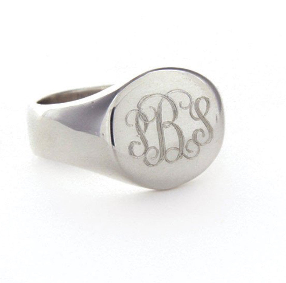 Women's Engraved Classic Monogram Ring in 925 Sterling Silver