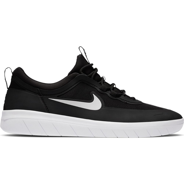 Nike SB Nyjah Free 2 (Black / White 