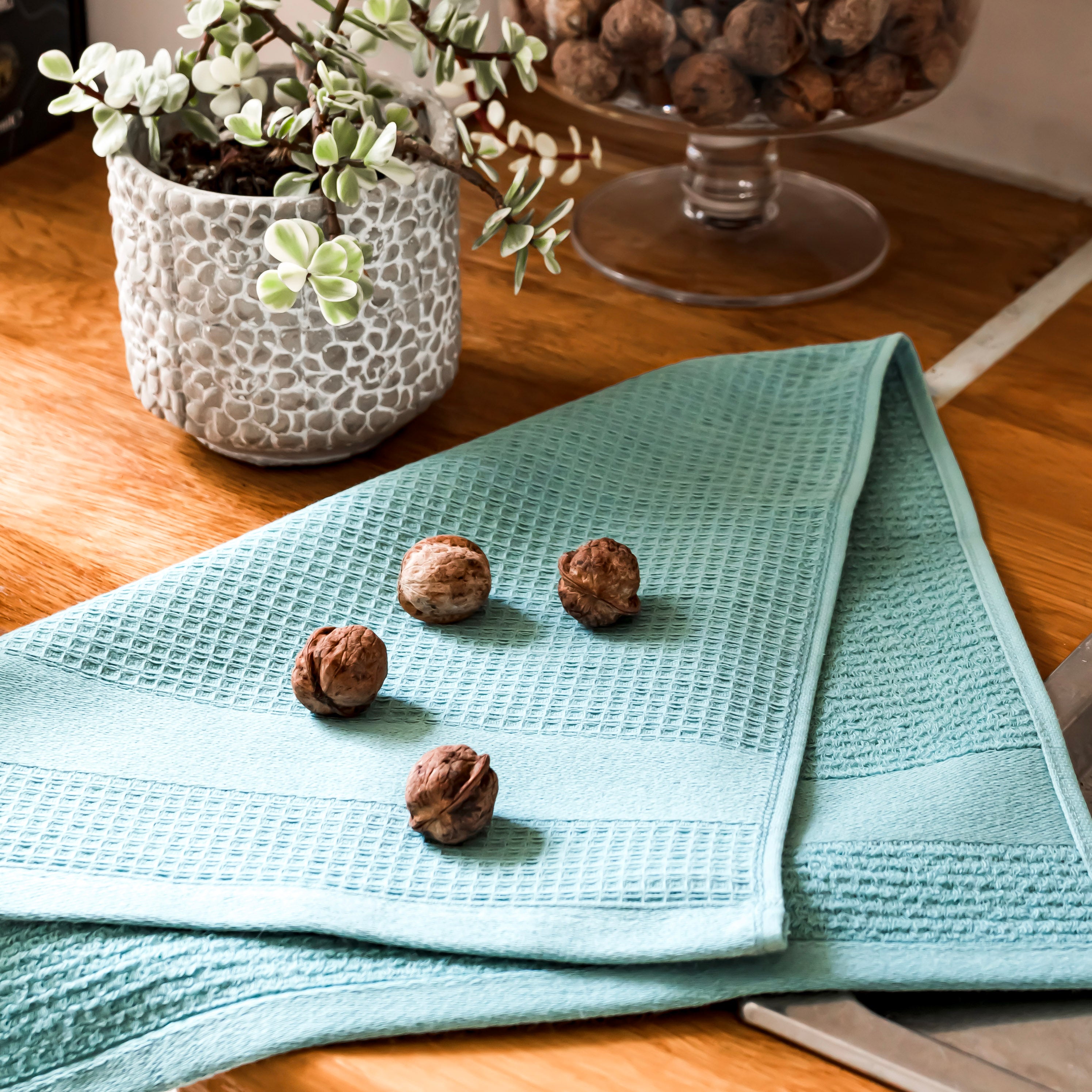 https://cdn.shopify.com/s/files/1/0267/3609/9400/files/Cameo-Blue-Kitchen-Towel-Wood.jpg?v=1703787584