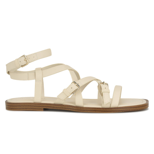 나인웨스트 NINEWEST Rulen Flat Strappy Sandals,Chic Cream