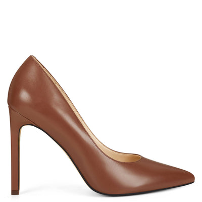 nine west tan heels