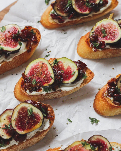 Christmas Recipes Bacon and Fig Crostini