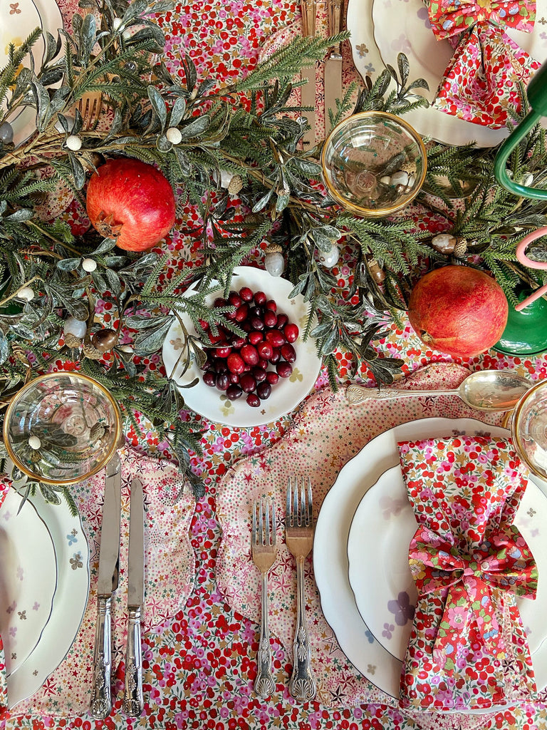 Creating an elegant Christmas table