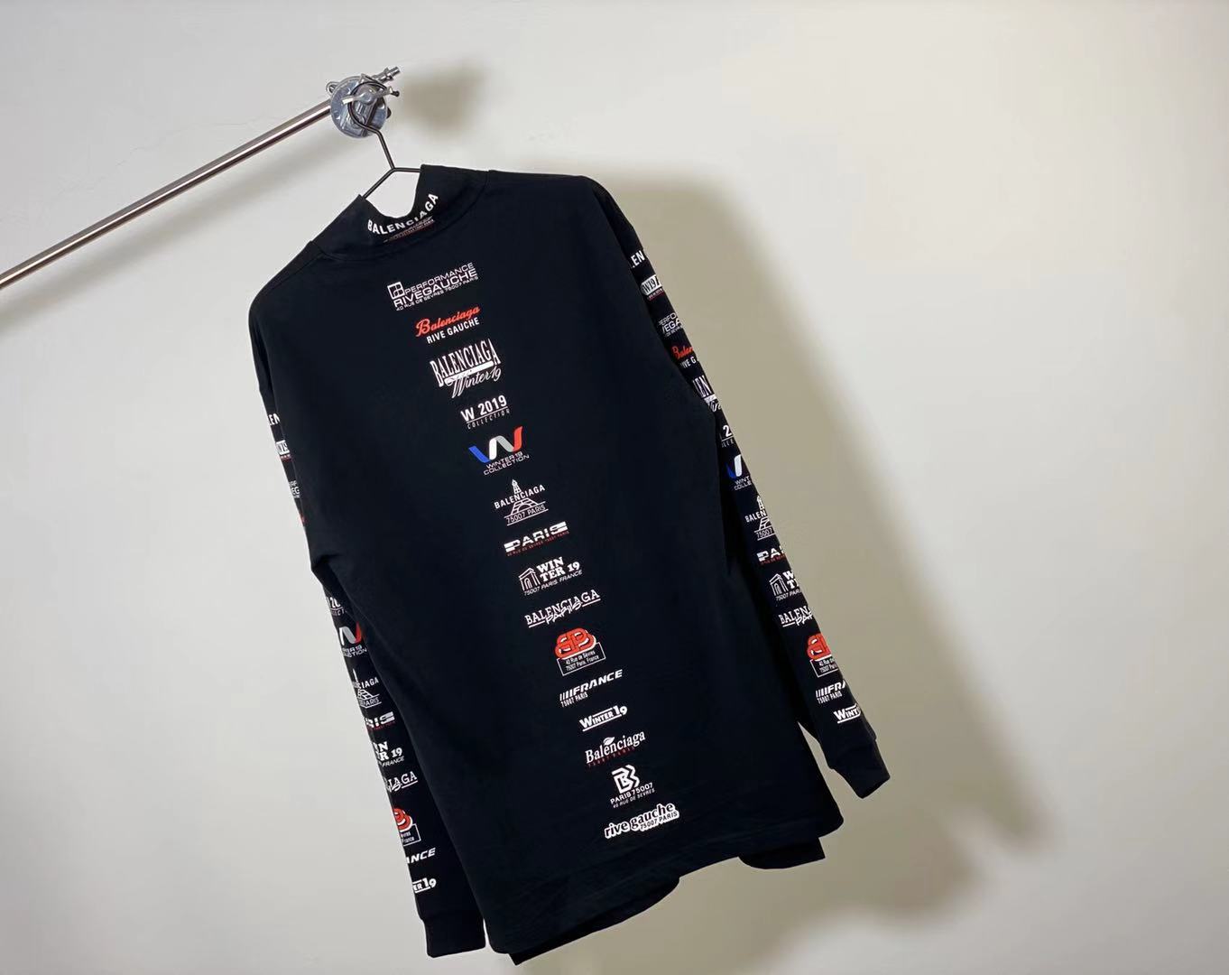 balenciaga multi logo t shirt