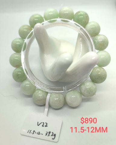翠綠色月亮石水晶手鏈 V22 11.5-12 MM 17 粒