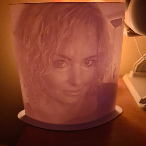 Custom Made 3D Photo: How Big Are Serathena's Lithophanes?