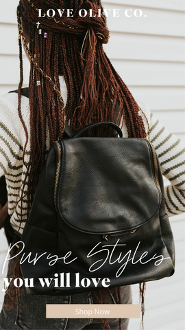 spring purses you will love. www.loveoliveco.com