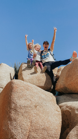 Joshua Tree National Park, California. Travel tips for hiking national parks. www.loveoliveco.com