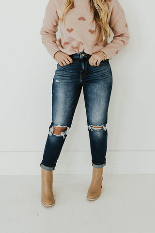 dark wash jeans you'll love. www.loveoliveco.com