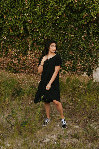 simple and flowy black dress every girl needs. www.loveoliveco.com