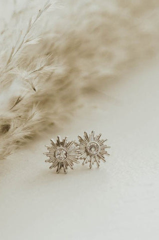 small and stunning stud earrings. www.loveoliveco.com