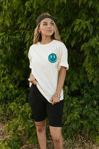 oversized tee with a smiley face. www.loveoliveco.com