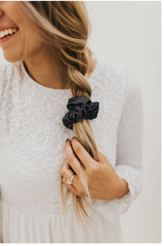 Scrunchies are a great gift for any woman. www.www.loveoliveshop.com/blogs