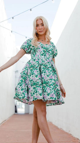 beautiful poofy floral dress for graduation. www.loveoliveco.com