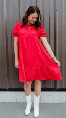 hot pink tiered dress for spring and summer. www.loveoliveco.com