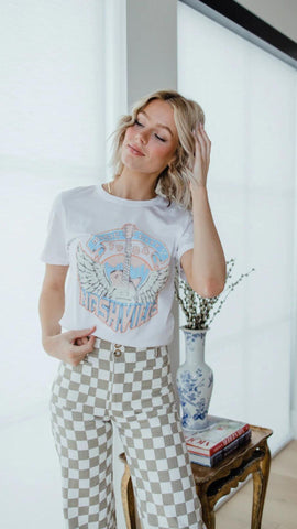 how to wear a fun patterned denim with a graphic tee. www.loveoliveco.com