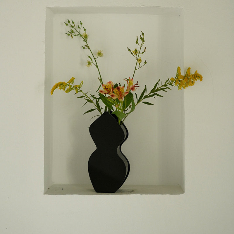 Acrylic Abstract Black Body Vase