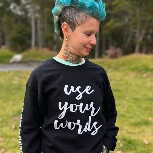 SweatshirtUSE YOUR WORDS for Mental Health Classic Sweatshirttuportalfacil