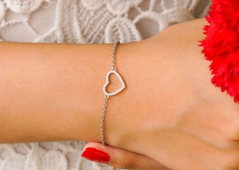 Heart shaped silver bracelet