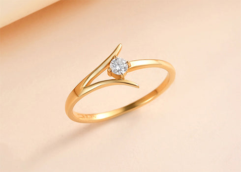 Buy Trendy Solitaire Gold ring with natural diamond