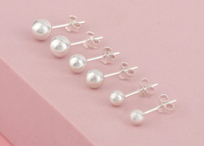 Stud earring for gifting