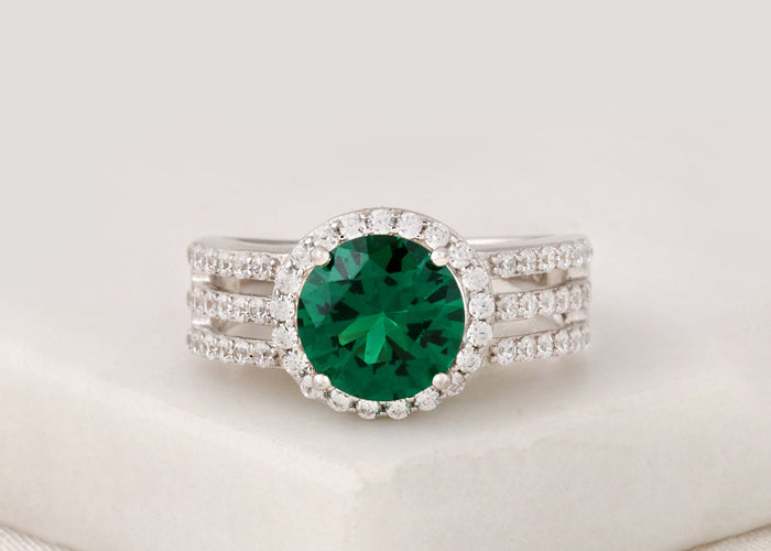 Emerald Magnificent Silver Ring For Women