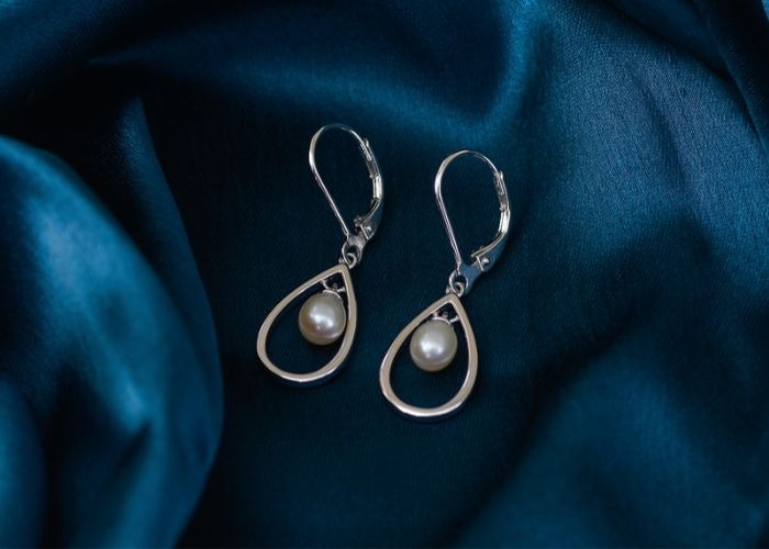 latest Real pearl drop earring