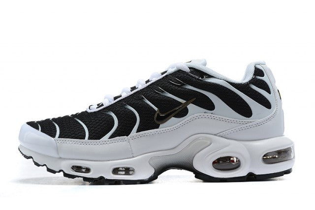 nike black and white tns