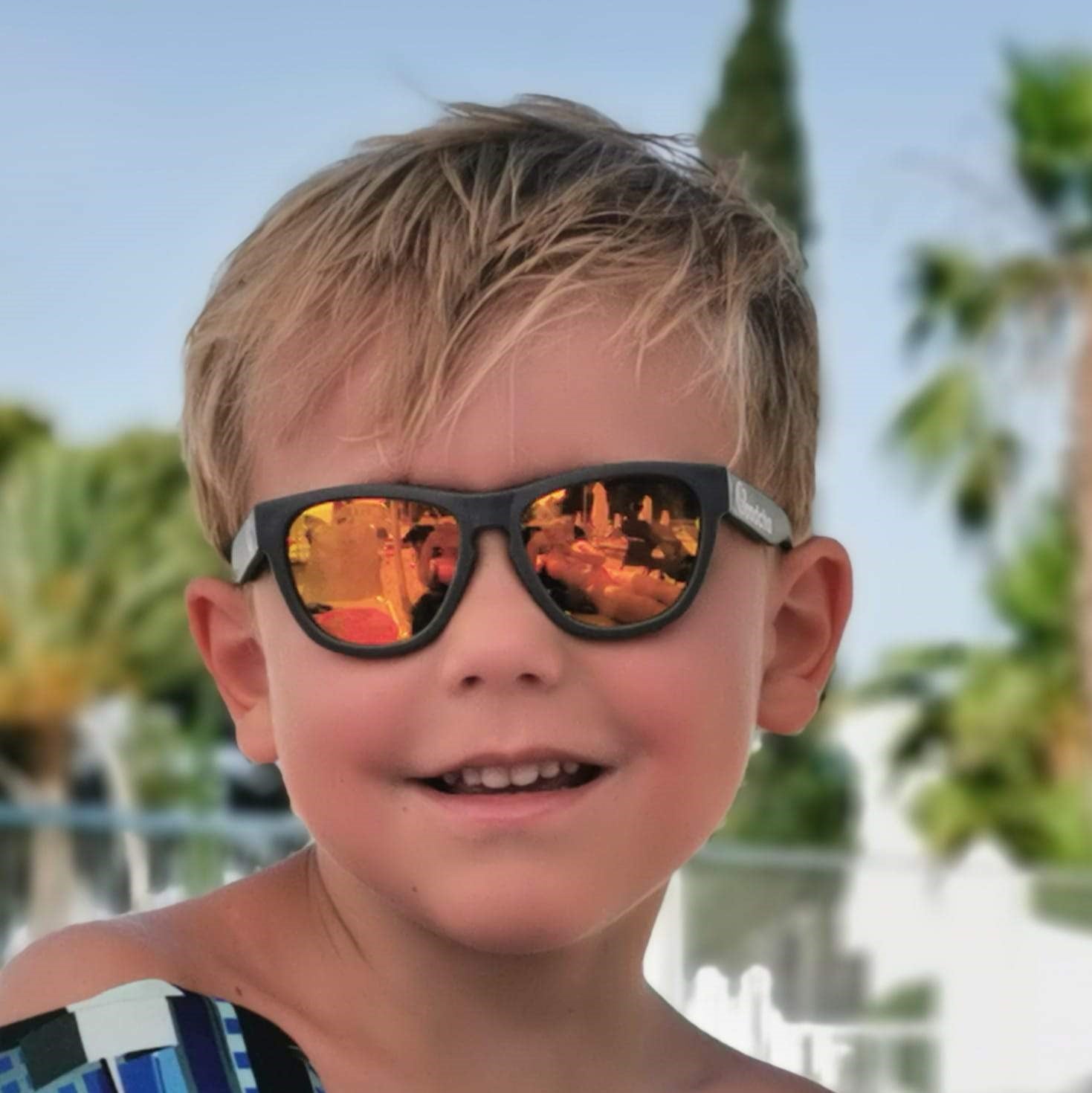 Kraan regeren feit Baby zonnebril & kinderzonnebril 0-3 jaar - Wayfarer zonnebril The Volcano  met bandje - elastiek - Goodcha
