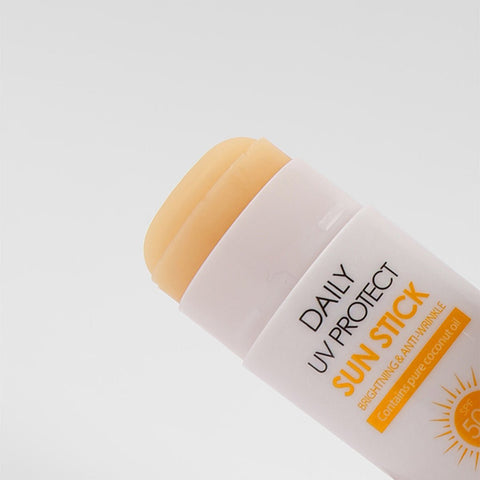 Makyaj Üstüne Uygulanan Aydınlatıcı Etkili Sun Stick SPF 50+ PA++++ 16gr - FARMSTAY - Vionine