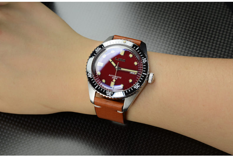 15. SN002-G2 Automatic Mechanical Diver watch homage of Oris Steel swiss movement red dial leather