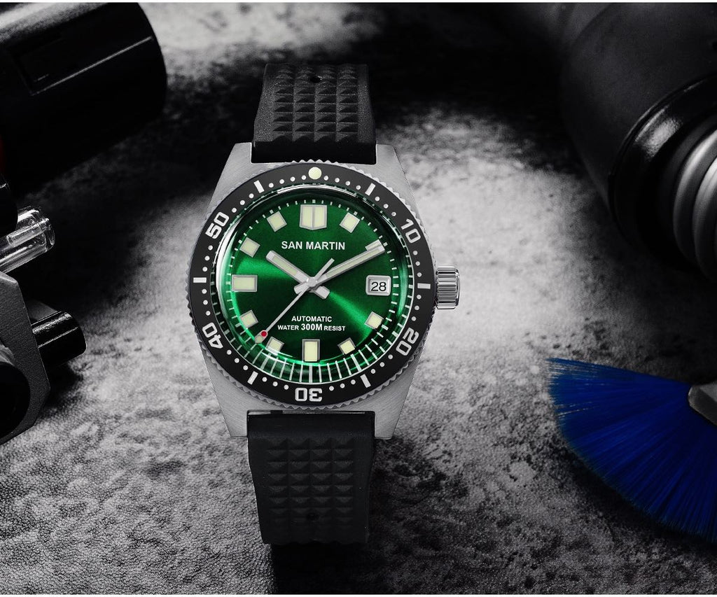 6.  SN007-G2 Automatic Mechanical Steel Diver watch homage of Seiko 62MAS Superdome sapphire and ceramic bezel insert green dial