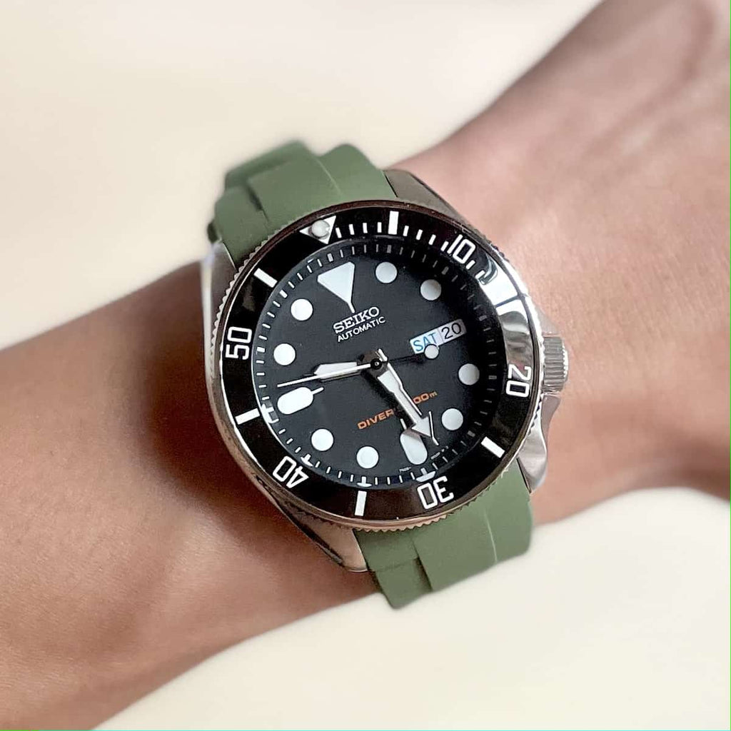 RUBBER CURVED-END CUSTOM MADE GREEN (FOR SEIKO SKX) • 22mm – LUG X BAR