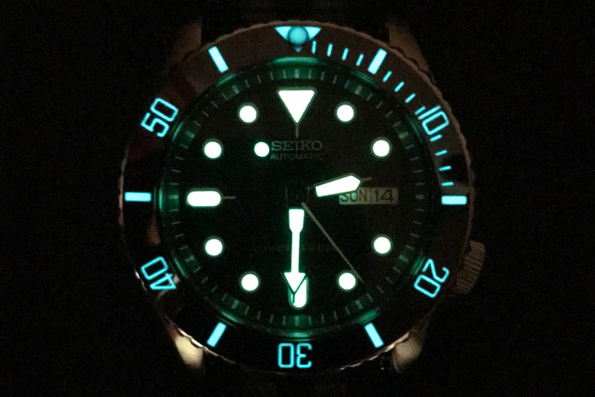 BEZEL INSERT SLOPED SUB BLACK - BLUE LUME (FOR SKX & SRPD) – LUG X BAR