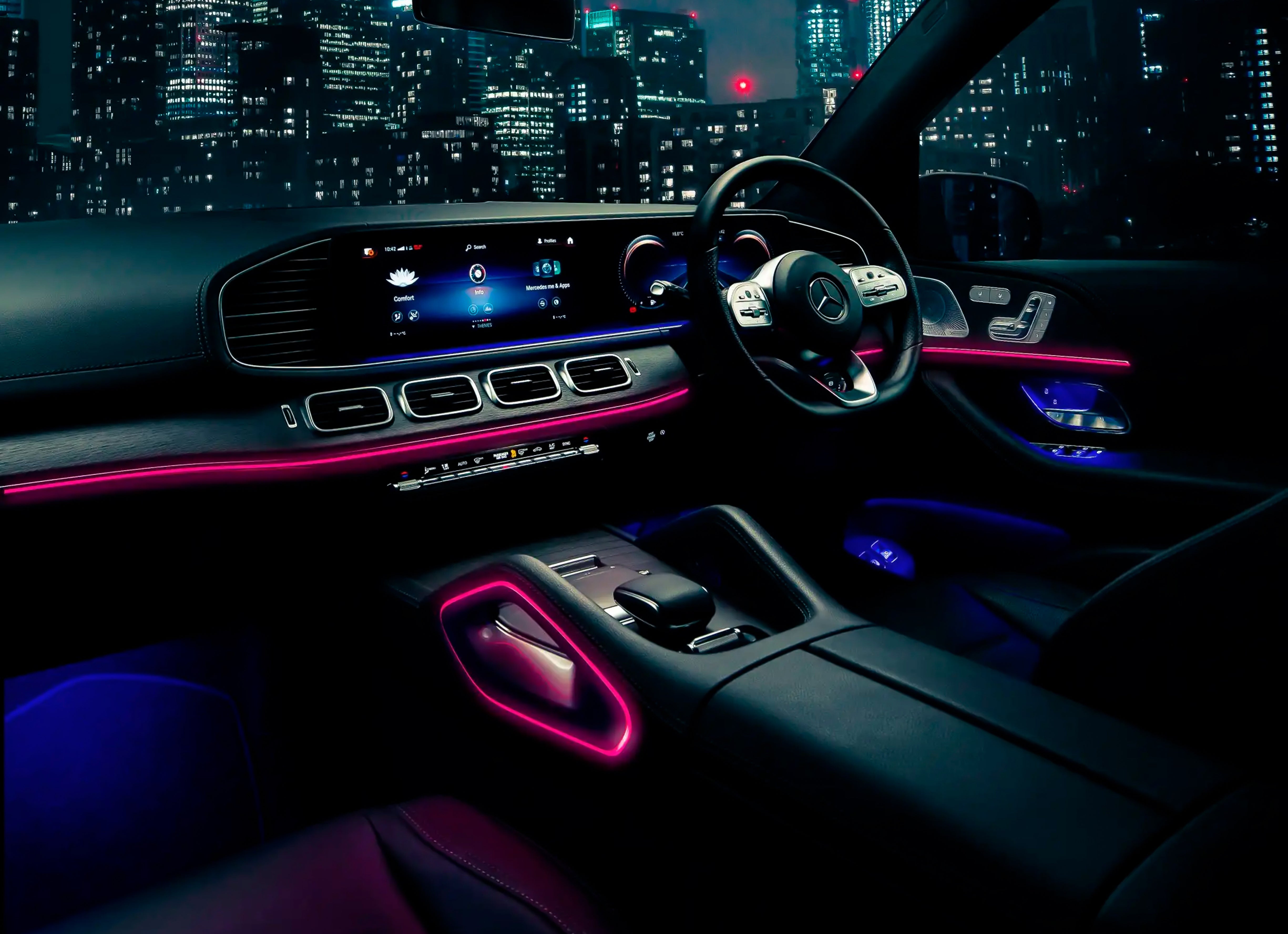 Illuminating Luxury: Ambient Lighting in Mercedes-Benz Models –