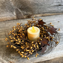 Load image into Gallery viewer, Pip Berry and Rustic Stars Candle Ring
