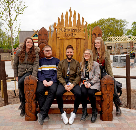 Banc en chêne sculpté pièce maîtresse