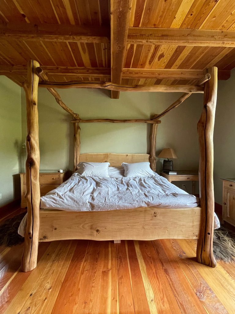 rustic oak four poster bed