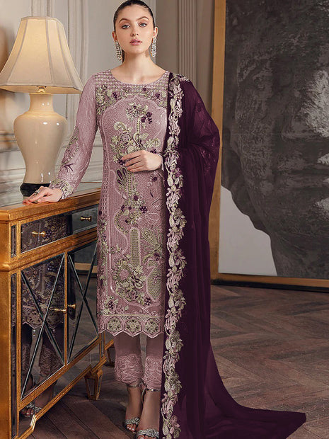 Best Pakistani Suits For Women